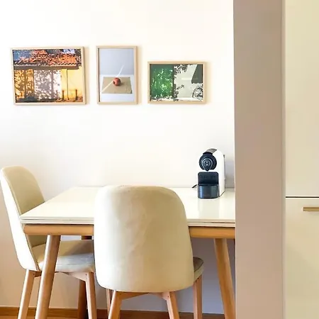 Skyline Sunset & Towers View - Modern 1br Appartement Tirana