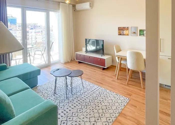 Skyline Sunset & Towers View - Modern 1br *