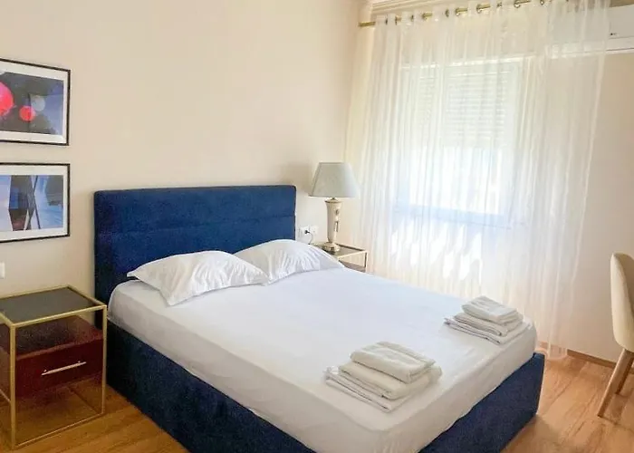 Skyline Sunset & Towers View - Modern 1br Appartamento Tirana